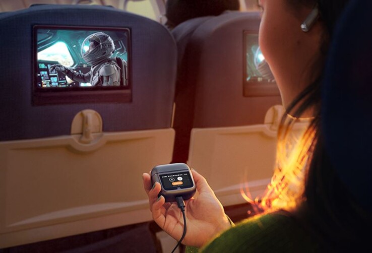 O JBL Tour 3 Pro suporta reprodução com fio por meio de seu conector de áudio USB-C ou 3,5 mm. (Fonte da imagem: JBL)