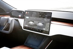 Os APUs Ryzen da AMD funcionam muito bem em veículos Tesla modernos. (Fonte de imagem: Tesla)