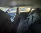 O Model Y econômico não terá teto panorâmico. (Fonte da imagem: DriveGreenLiveGreen/X)