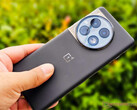 O OnePlus 12 em breve ganhará novos recursos de IA globalmente. (Fonte da imagem: Notebookcheck)