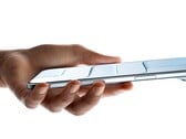 De acordo com um vazador, os cinco principais fabricantes de smartphones da China estão trabalhando em carros-chefe finos com baterias grandes. (Fonte da imagem: Apple)