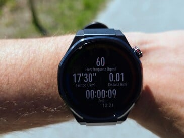 Honor Watch 5 Ultra: Visualização em ambientes externos
