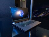 O Alienware x17 R2 oferece um processador Core i9-12900HK Alder Lake desbloqueado e gráficos até RTX 3080 Ti. (Fonte de imagem: Dell)