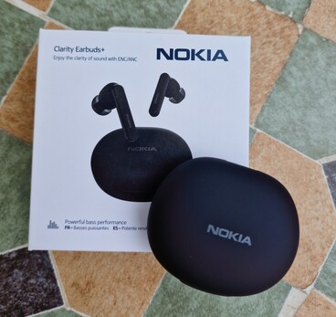 Teste os Earbuds Clarity da Nokia+ Fones de ouvido verdadeiros sem fio