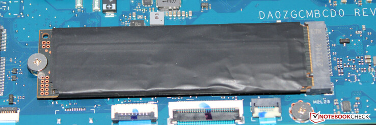 Um SSD PCI 4 serve como unidade do sistema.