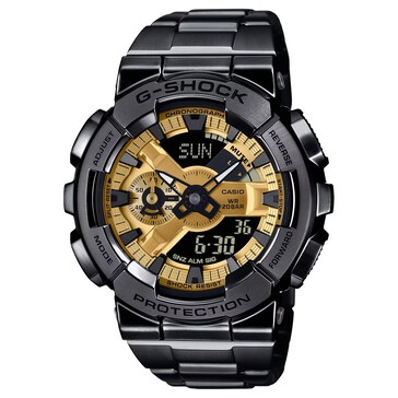 O G-Shock GM-110BD-1A9 apresenta um mostrador dourado emoldurado por um bezel de aço inoxidável preto banhado a íons