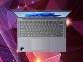 O IdeaPad Slim 3x 14Q7X11 pesa 1,3 kg.