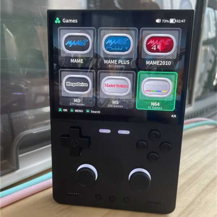 (Fonte da imagem: Jutleys of RG Handhelds via RetroDeadFred)