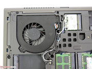 A CPU e GPU são esfriadas por seu próprio ventilador.