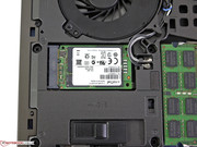 SSDs mSATA, como o Crucial M4 aqui, podem ser otimizados para a velocidade SATA 6G.