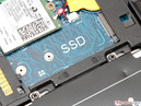 Também há um slot para um segundo SSD M.2.