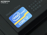 Aqui temo o CPU quad-core Core i7-2630QM da Intel (Sandy Bridge).