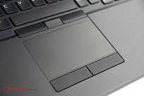 O touchpad agora é muito maior.