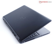 O Dell Latitude E5550 está disponível por menos de 1000 Euros, mas deseja ser de alta qualidade de qualquer forma.