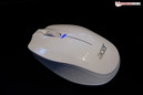 um mouse Bluetooth branco,