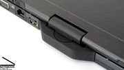 Uma única dobradiça giratória possibilita a transformação do portátil em um tablet PC.