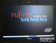 A Fujitsu Siemens Computers introduz o Esprimo Mobile U9210...