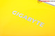 Logotipo Gigabyte refletivo.