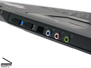 A aparência do Acer TravelMate 6592G é típica a de notebooks de business quase sem detalhes e com um touch pad nobre.