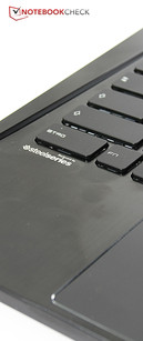 O teclado foi desenvolvido com SteelSeries.