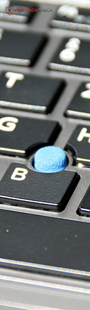 O TrackPoint da Toshiba se chama "Accupoint".