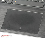 O touchpad é um ClickPad. Toda a parte inferior também pode ser usada como um botão, o que pode resultar em erros de entrada.