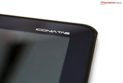 O logotipo mostra que ele pertence à série Acer Iconia Tab.