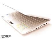 O netbook semi fechado