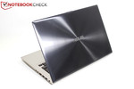 Ultrabook com poder 3D e tela de primeira classe: