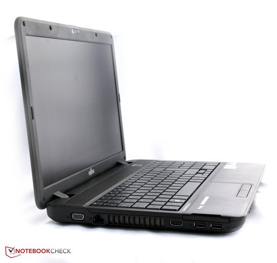 In review: Fujitsu Lifebook AH502