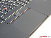 As superfícies mate, excelentes dispositivos de entrada, ao estilo ThinkPad, testados e aprovados durante anos, junto com uma boa duração da bateria.