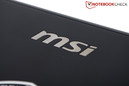A marca da MSI está sobre o logotipo.