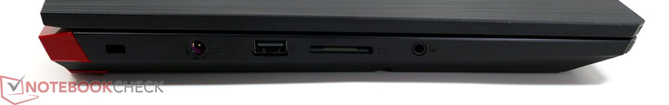 Left side: Kensington Lock, USB 2.0, SD-card reader, headset combo port