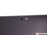 A câmera de 8 MP com flash de LED.
