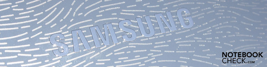 Samsung NP-NC210-A01DE: Pequeno portátil prata mate com dois corações atômicos Samsung NP-NC210-A01DE: Pequeno portátil prata mate com dois corações atômicos