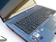 A Acer desenhou  no teclado para o design do portátil, por exemplo, o formato da tecla de espaços.