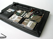 ... a gráfica Geforce 9650M GS, sucessora da 8700M GT, oferece uma performance aceitavel.
