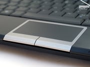 O touchpad multi-touch ainda oferece funções adicionais interessantes, que fazem com que o uso do netbook seja ainda mais fácil.