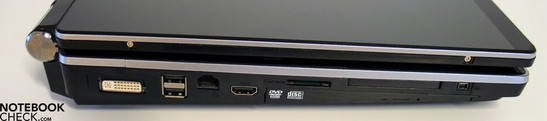Lado Esquerdo: DVI, 2xUSB, LAN, HDMI, Leitor de cartão, Express card, FireWire, drive óptico