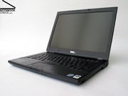 A Dell oferece duas versões de tela para este portátil, um painel WXGA e um WXGA+.