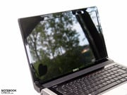 A Dell oferece duas alternativas para a tela: ou uma tela HD com resolução de 1366x768 pixels,...