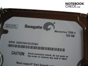 Ambos os discos rígidos são da Seagate e cada um possui 320 GBytes