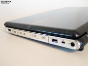 Com respeito às conexões, o HDX16 satisfaz as demandas de um portátil multimídia:
