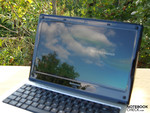 Lenovo Ideapad U350 - Exterior