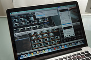 Nem mesmo a reprodução de vídeo aumenta o ruído do sistema do MacBook Pro.