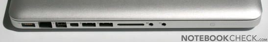 Esquerda: MagSafe (energia), Gigabit LAN,  Firewire 800, Mini DisplayPort, 2x USB 2.0,  Leitor de cartões SD , linha de entrada (analógico / óptico - sem microfone), linha de saída (analógico / óptico),  LED de estado de bateria