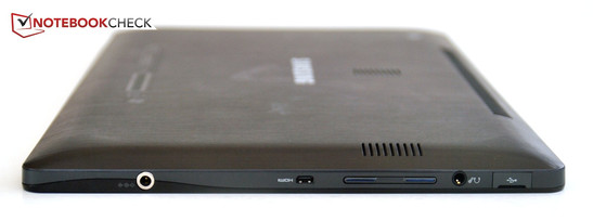 Esquerda: Energia, Micro-HDMI, roda do volume, conector de áudio, USB 2.0