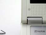 Folgas visíveis no Znote 6324W