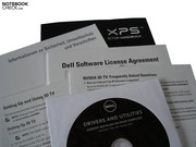 Alguns panfletos informativos e um DVD de software pertencem ao conteúdo da entrega.