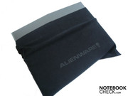 A capa em tecido mole está apta para transportar o notebook